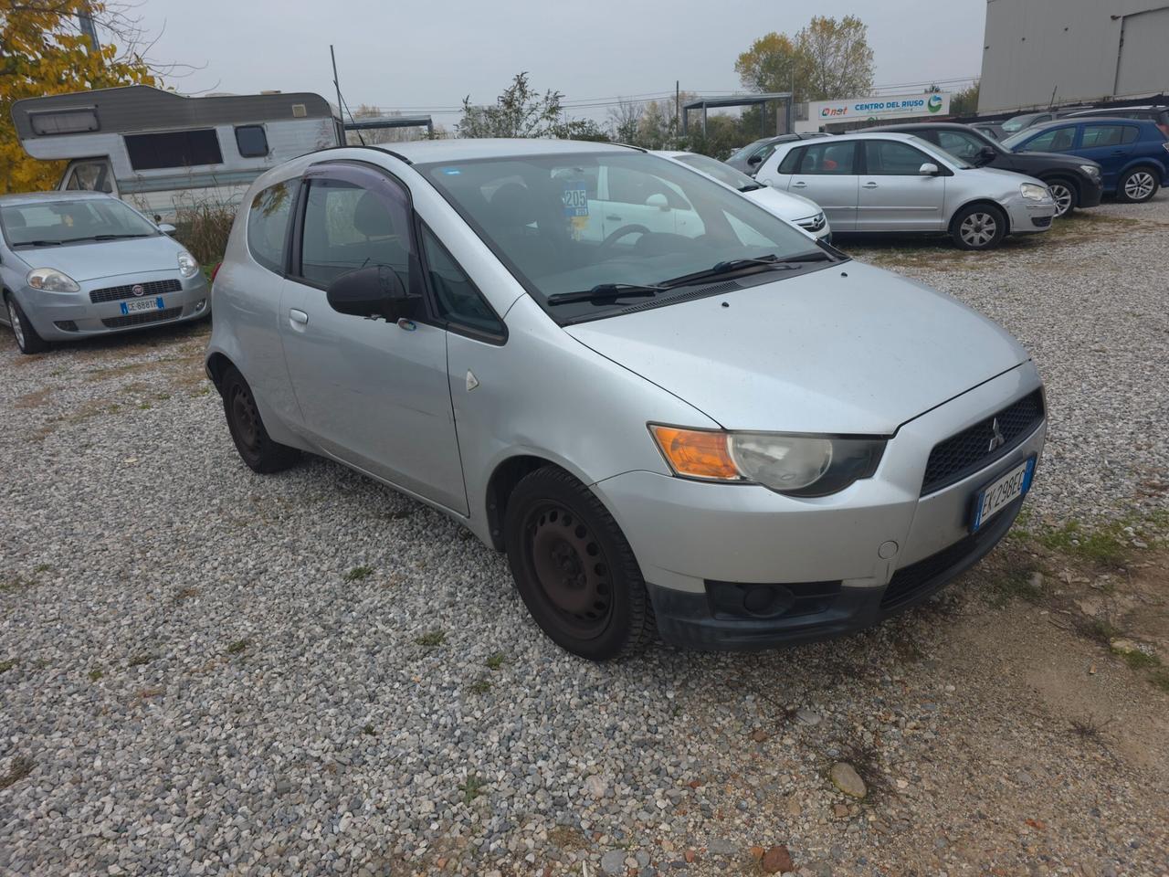 Mitsubishi Colt 1.1 12V 3p. Sound Climatic