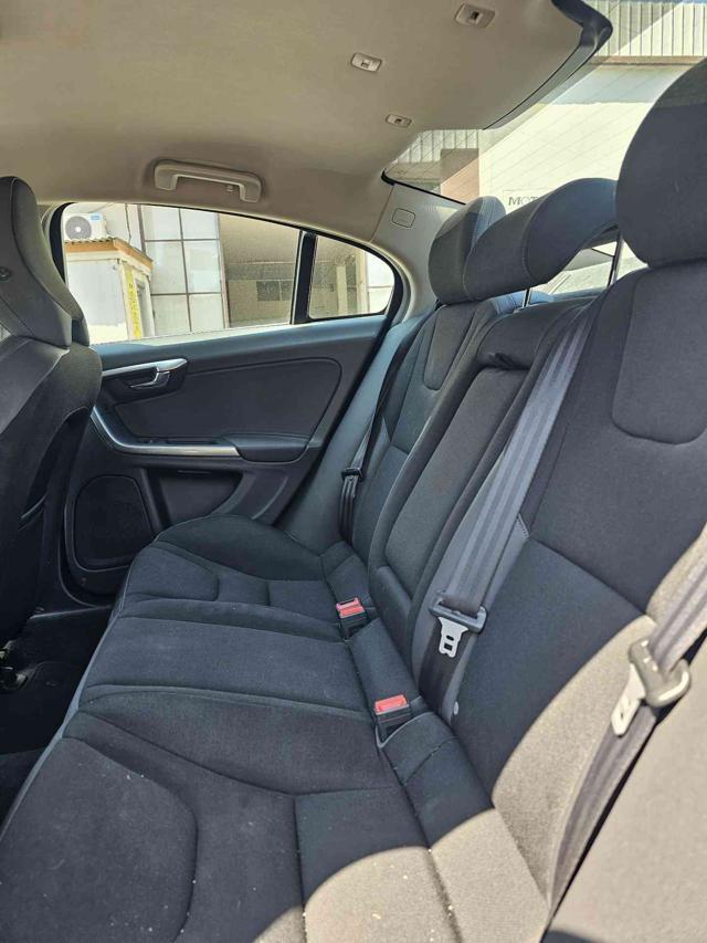 VOLVO S60 D3 Momentum