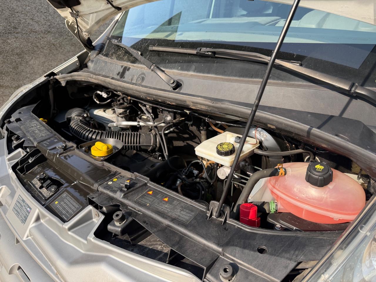 RENAULT MASTER 2.2DCI PORTATA 1535KG 3POSTI