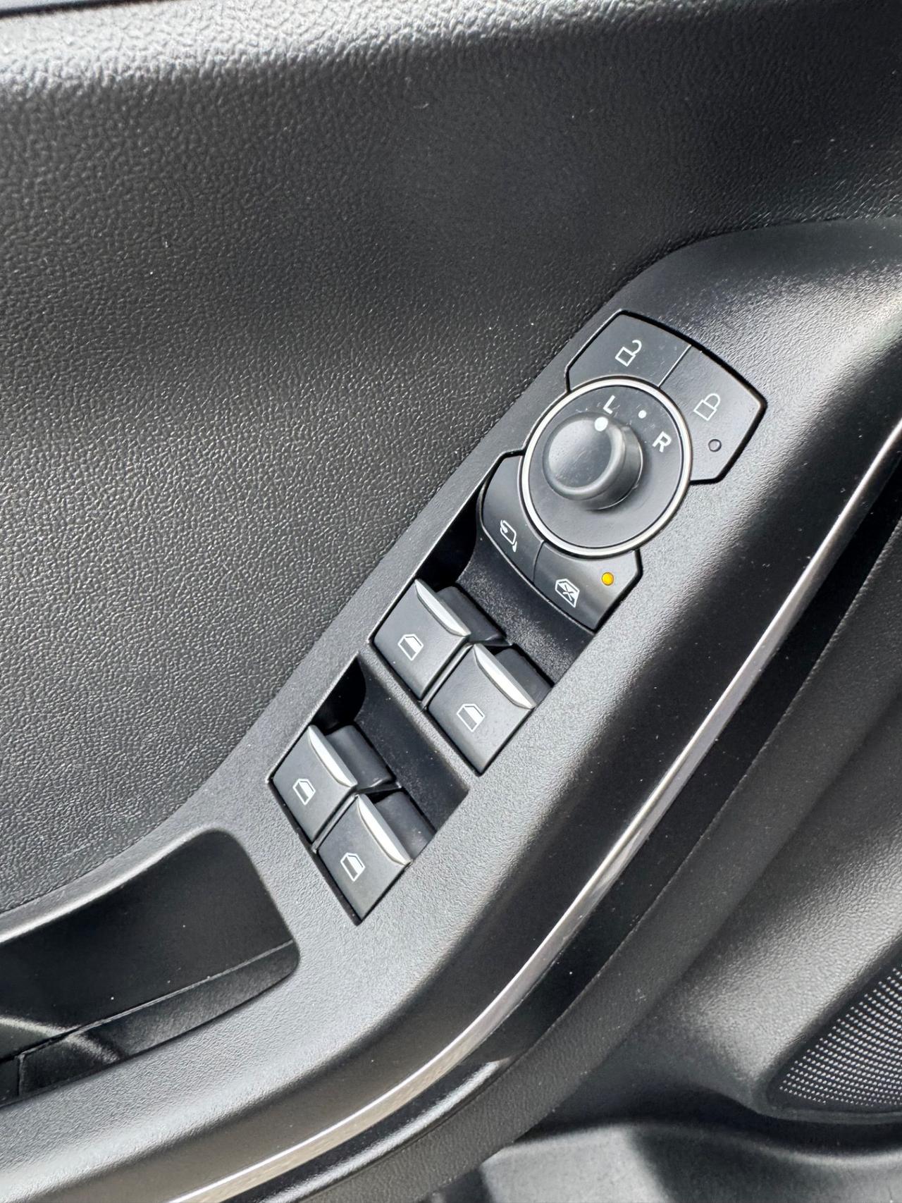 Ford Puma ST-Line Ibrida Distribuzione a catena! No vincoli!