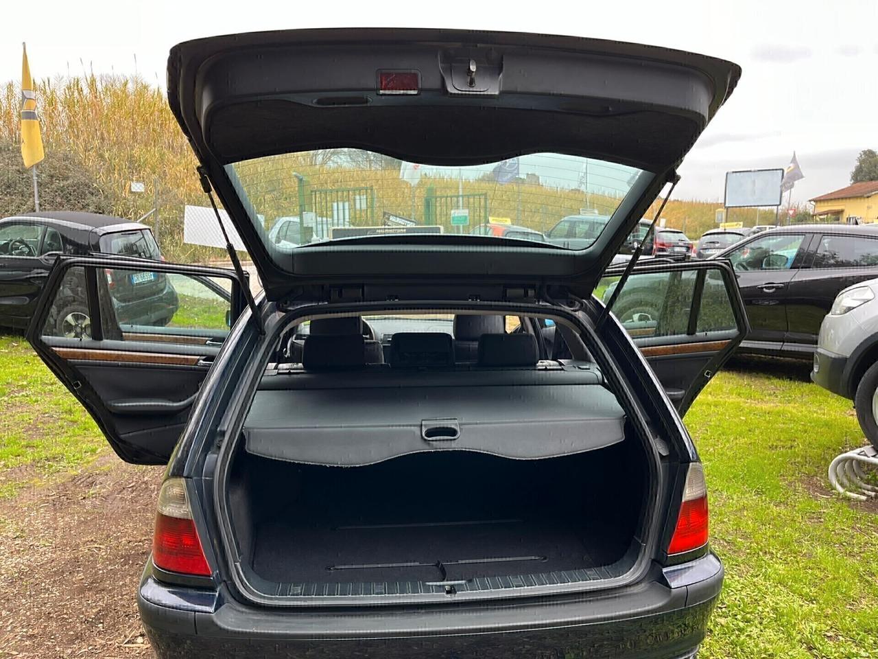BMW 320D TURBODIESEL CAT TOURING ELETTA - CAMBIO AUTOMATICO
