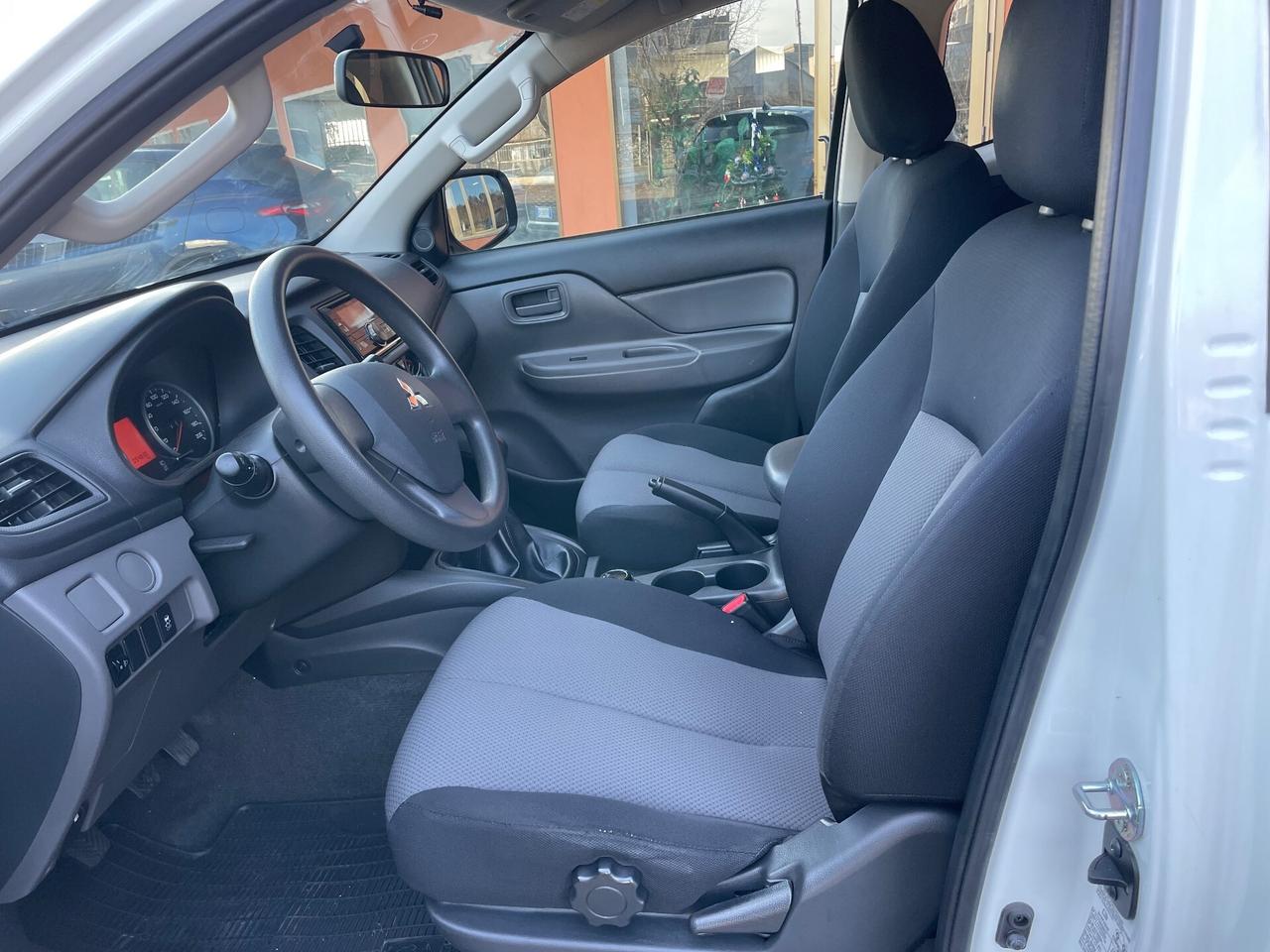 Mitsubishi L200 2.4 DI-D/154CV Double Cab Invite