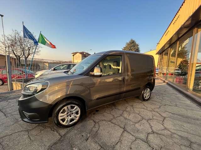 Fiat Doblo 1.6 Mjt 105 CV 3 posti