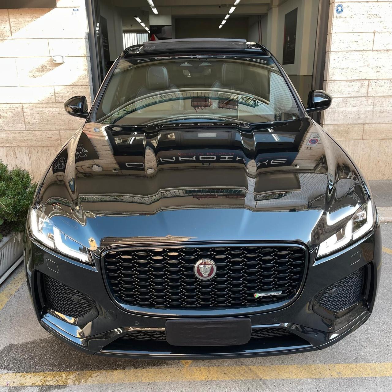 Jaguar F-Pace 2.0 D 204 CV AWD aut. R-Dynamic SE