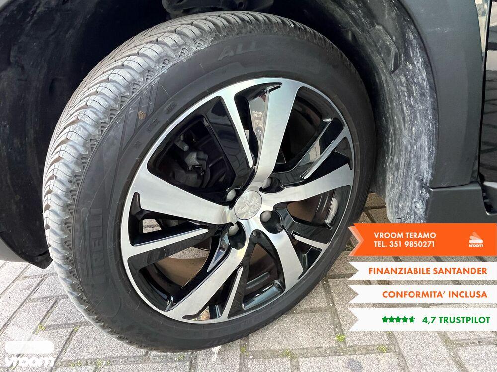 PEUGEOT 2008 BlueHDi 100 Allure