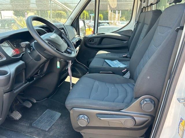 Iveco DAILY GEMELLATO