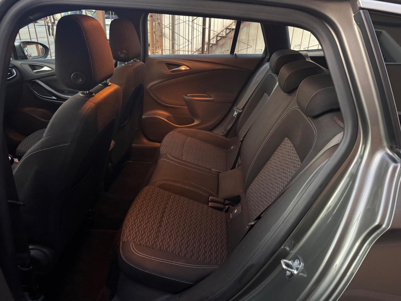 Opel Astra 1.6 CDTi 136CV Ok Neopatentati