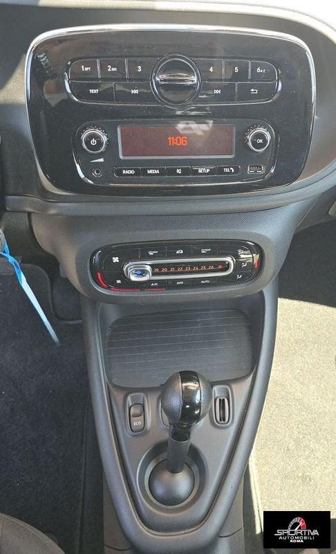 smart fortwo TOTAL BLACK UNIPRIO PARI AL NUOVO! EQ