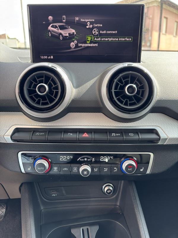 Audi Q2 30 1.0 tfsi Admired TETTO-NAVI-CAM-18"