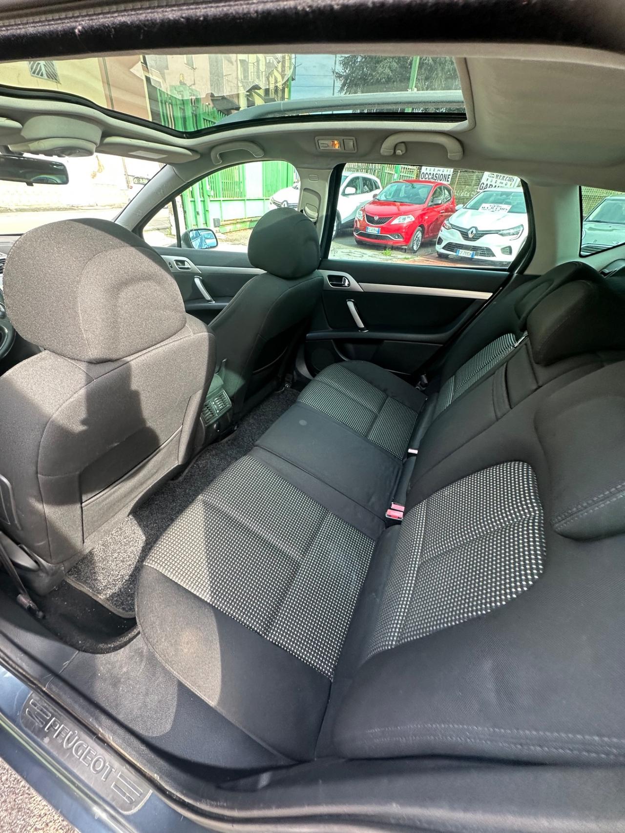 Peugeot 407 2.0 HDi SW Ciel Féline