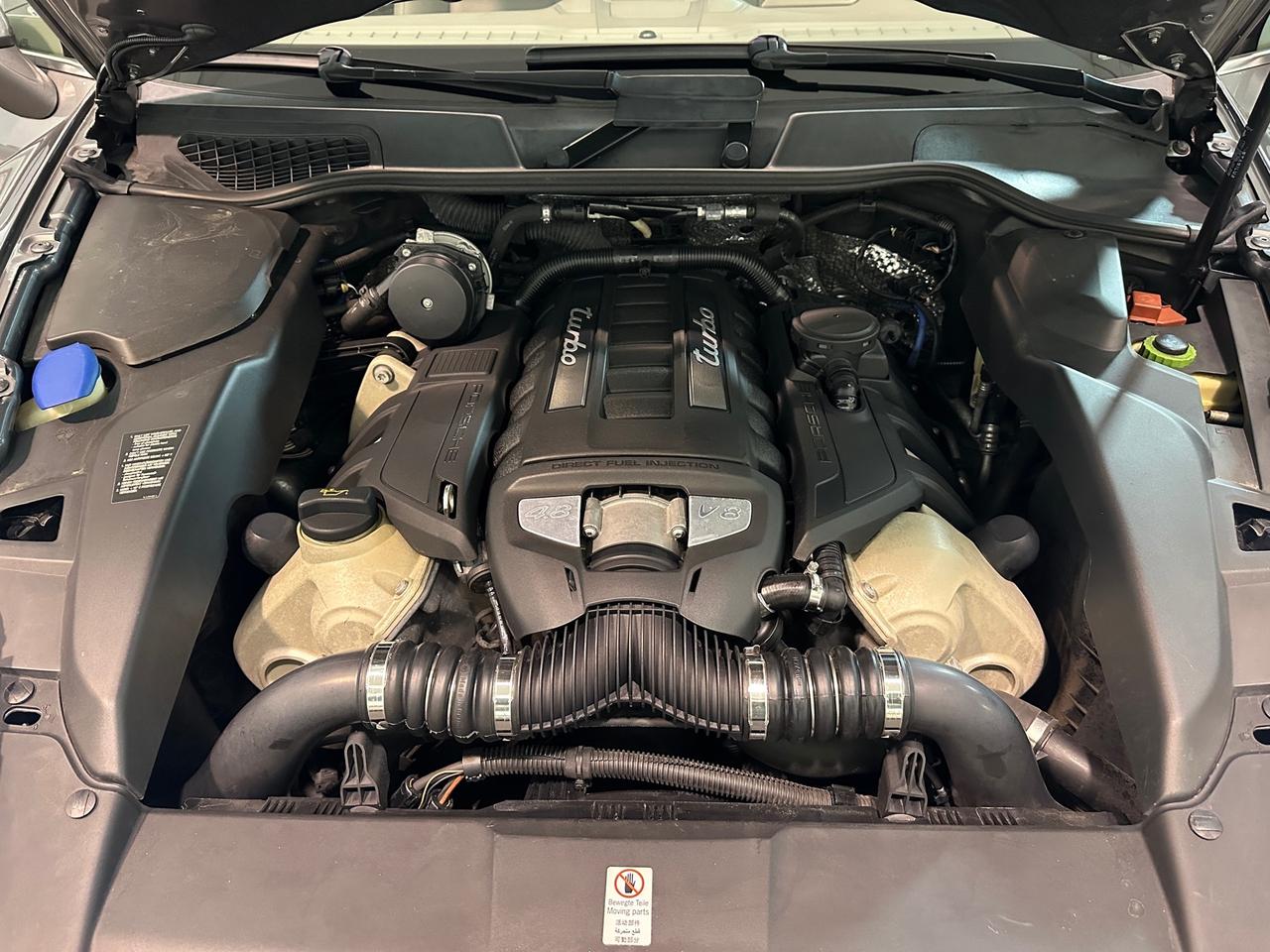 Porsche Cayenne 4.8 Turbo