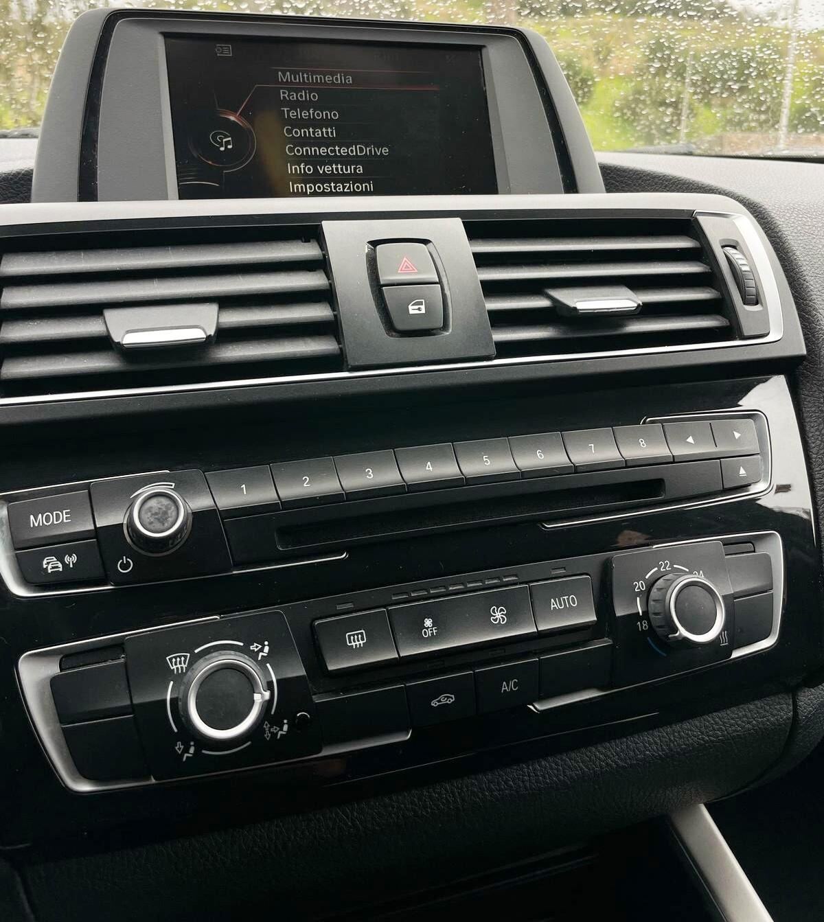 Bmw 116 116d 5p. Urban