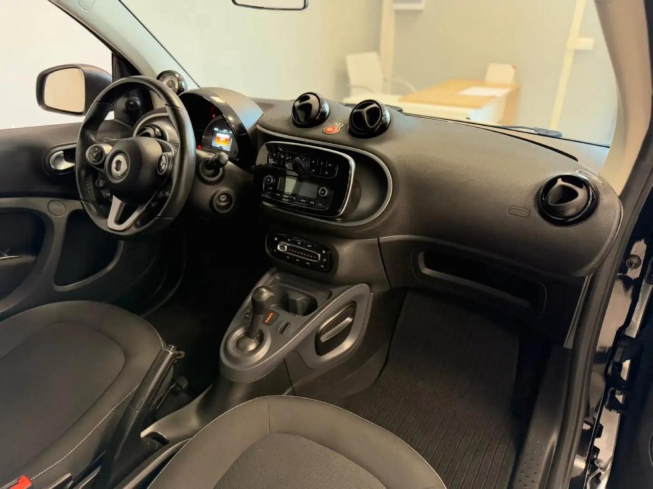Smart ForTwo EQ Passion~UniPro~Promo Finanziamento