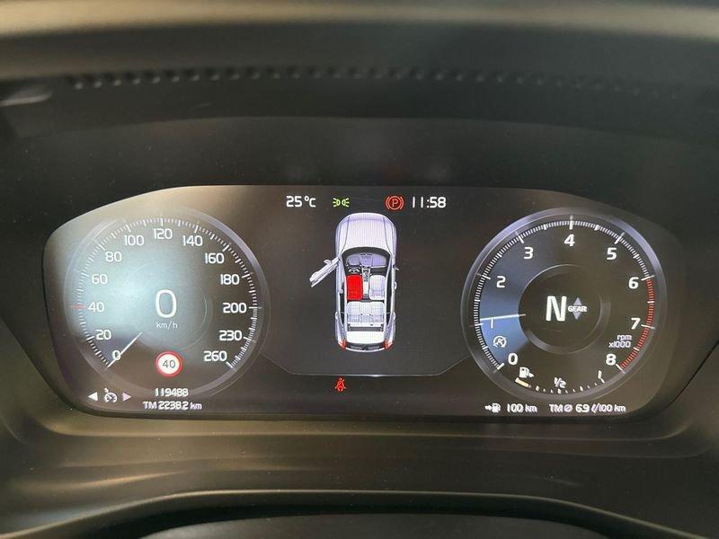 Volvo XC40 T3 Momentum