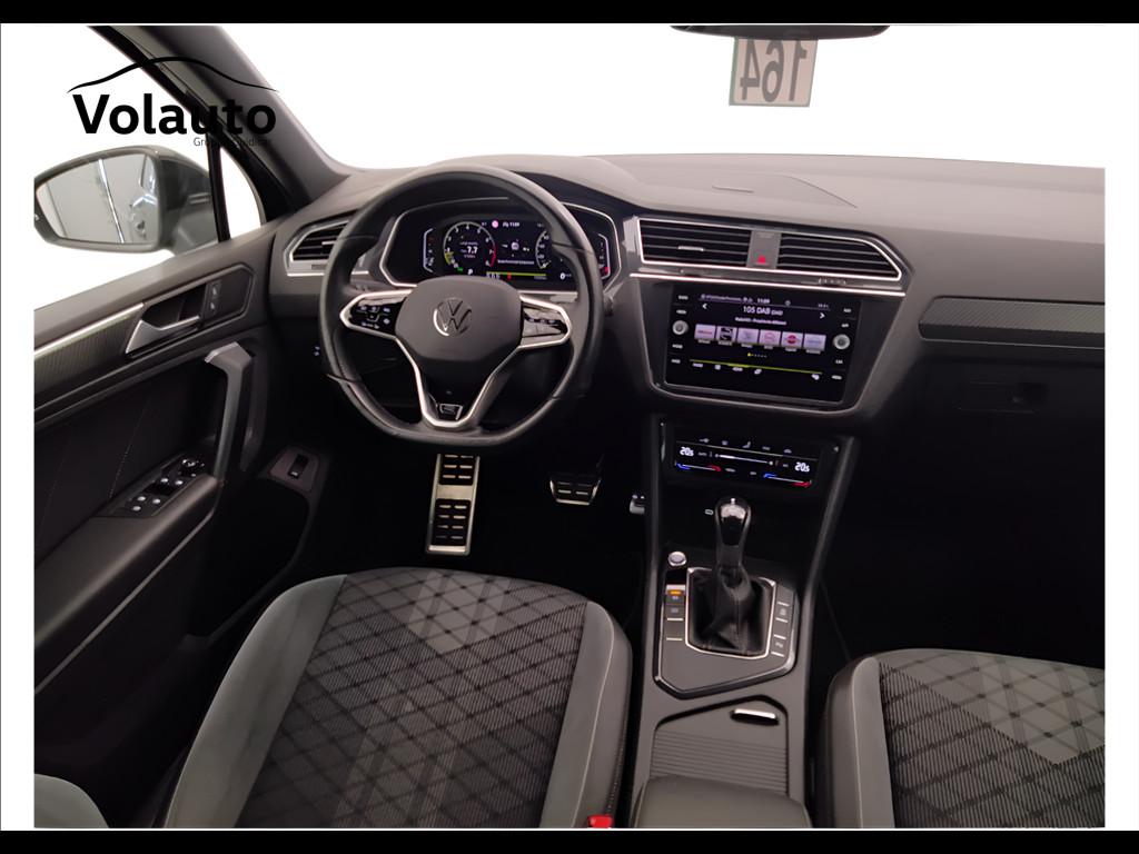VOLKSWAGEN Tiguan II 2021 - Tiguan 1.5 tsi R-Line 150cv dsg