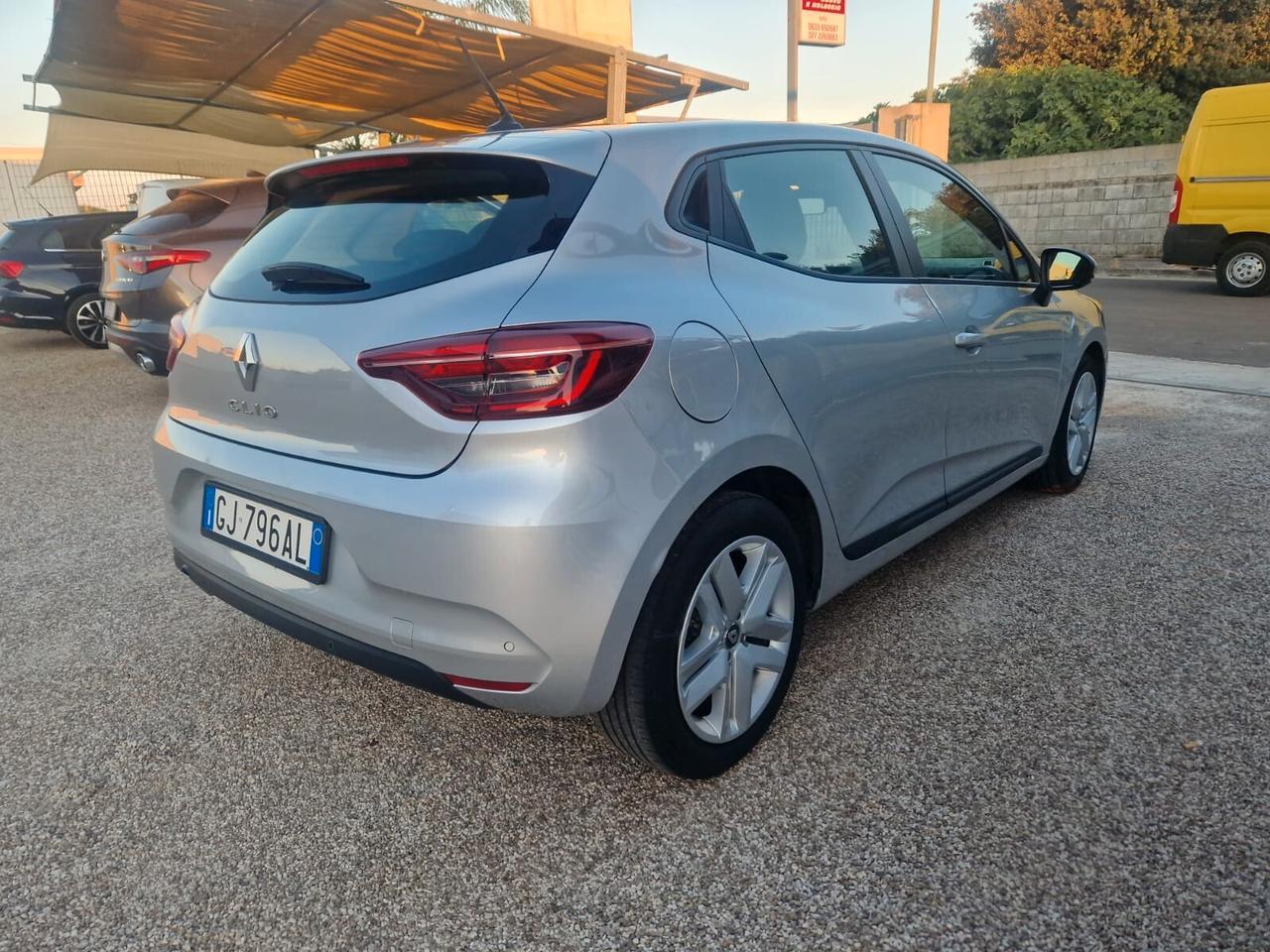Renault Clio TCe 90 CV 5 porte Techno