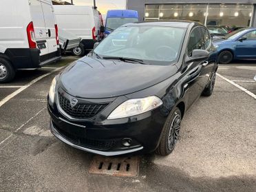 Lancia Ypsilon 1.0 FireFly 5 porte S&S Hybrid Oro