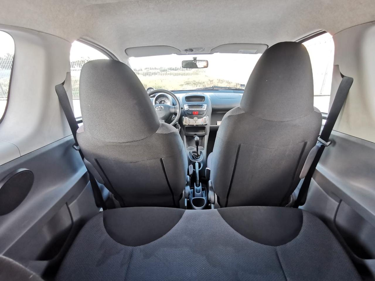 Toyota Aygo 1.0 12V VVT-i 3P. Sol - 2007