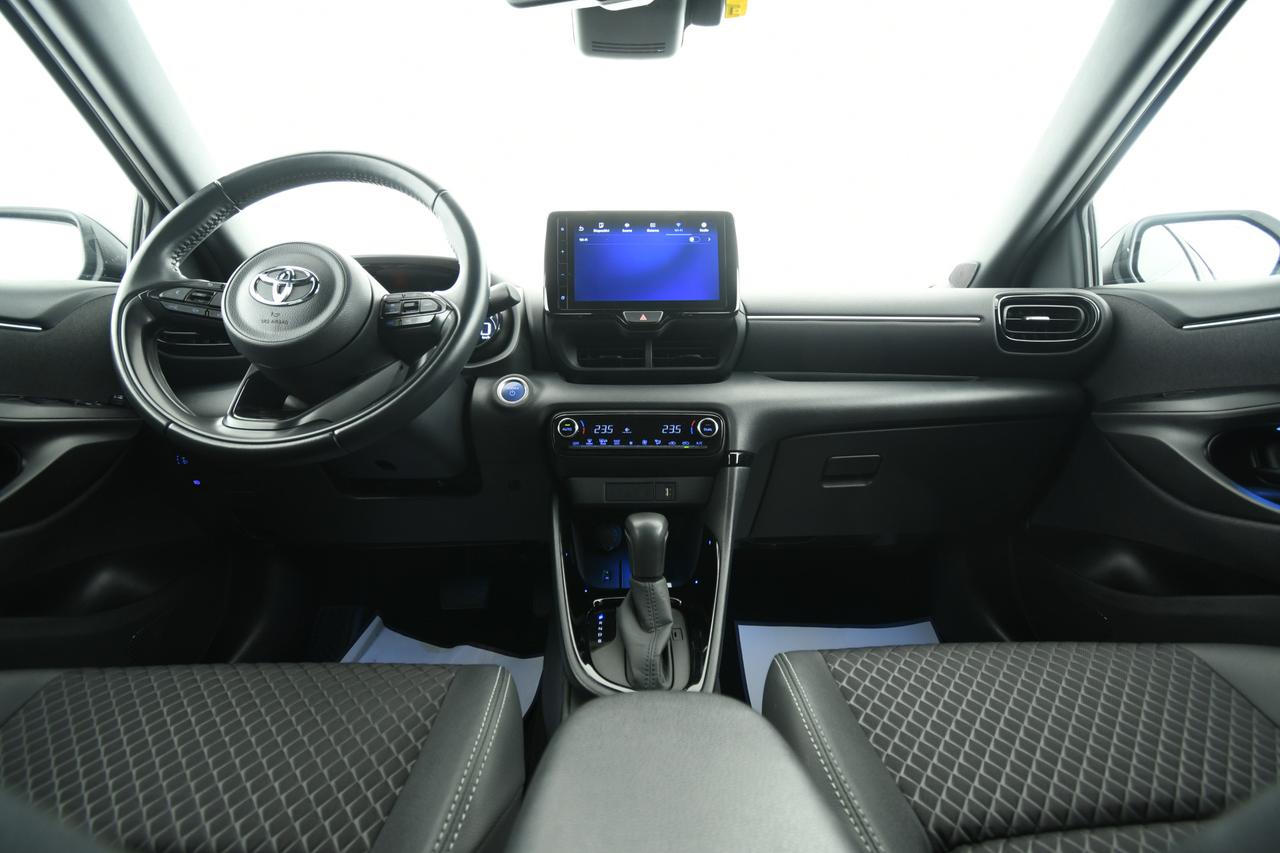 TOYOTA Yaris 1.5h Style CAMERA+ACC+APP CONNECT+NEOPATENTATI