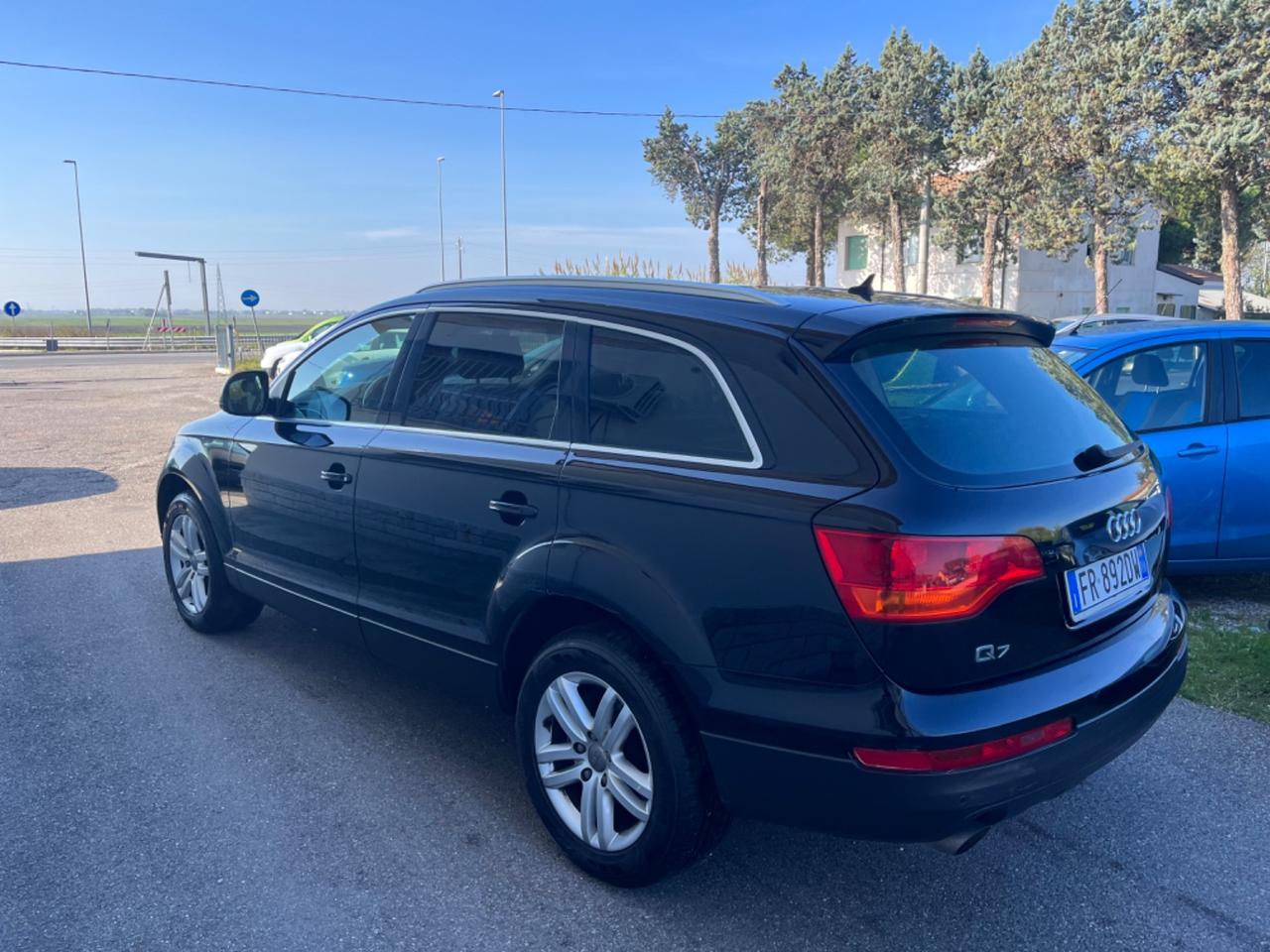 Audi Q7 3.0 V6 TDI 233CV quattro tiptronic km 137.000