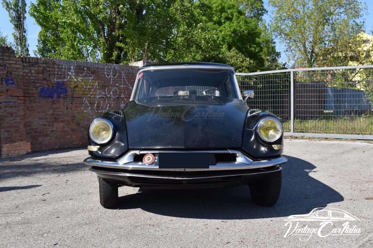 Citroen DS Prefecture