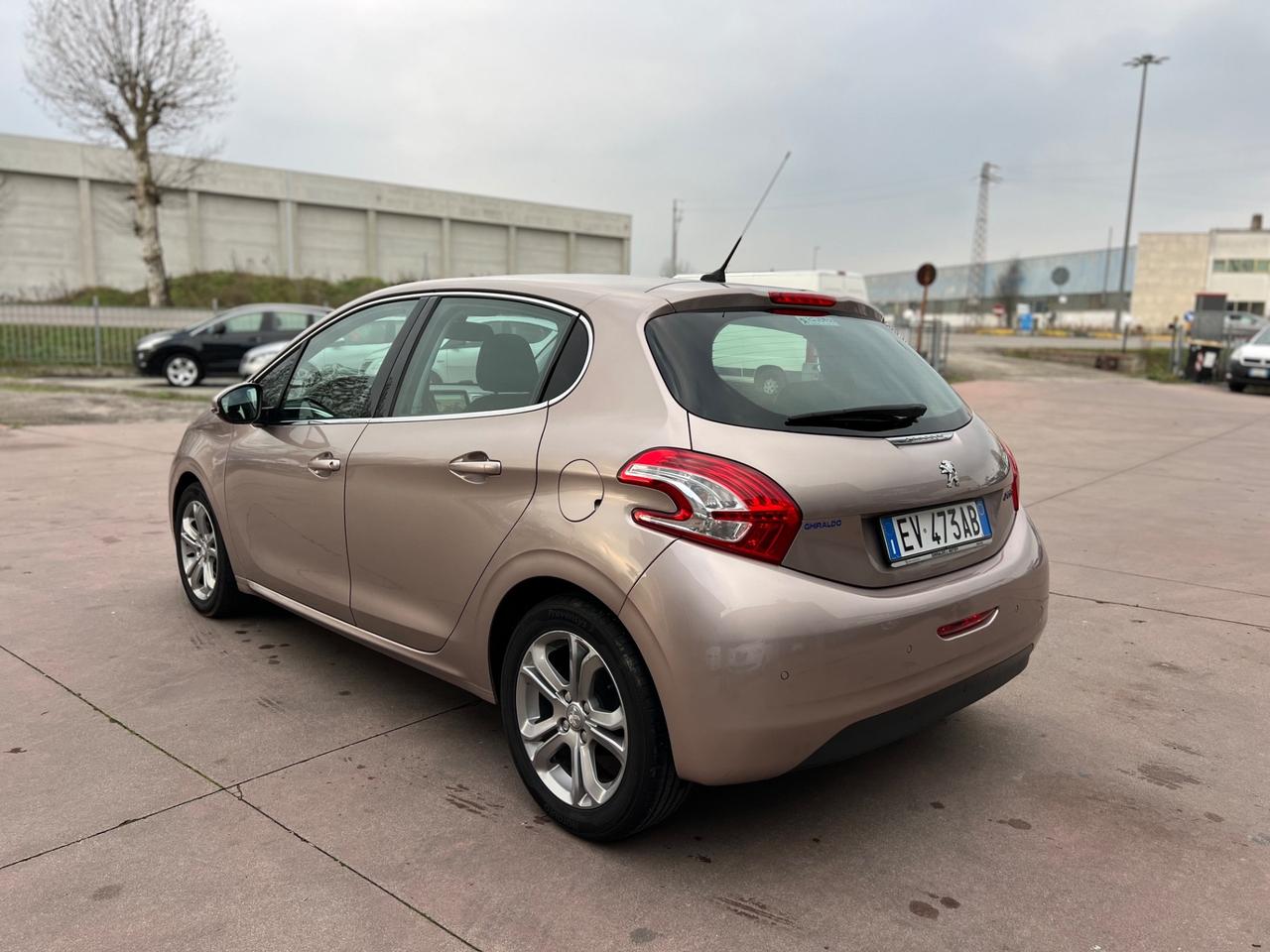 Peugeot 208 1.4 HDi 68 CV 5 porte Active