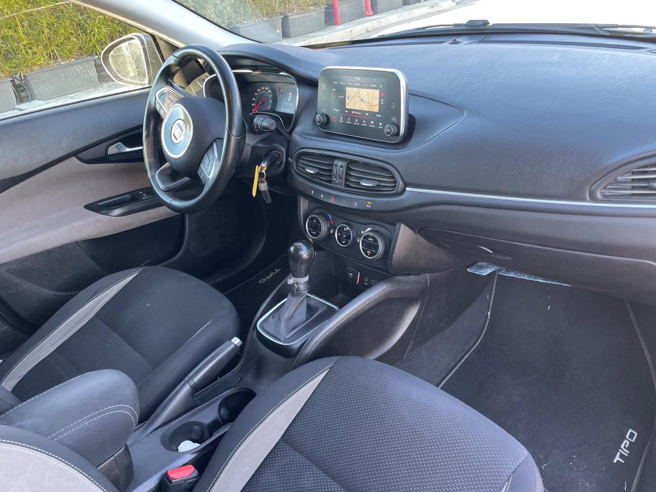 Fiat Tipo 1.6 Mjt anno 2017 navi pronta al uso