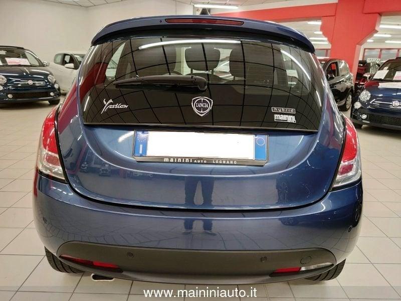 Lancia Ypsilon 1.0 70cv Hybrid 5p Gold + Car Play