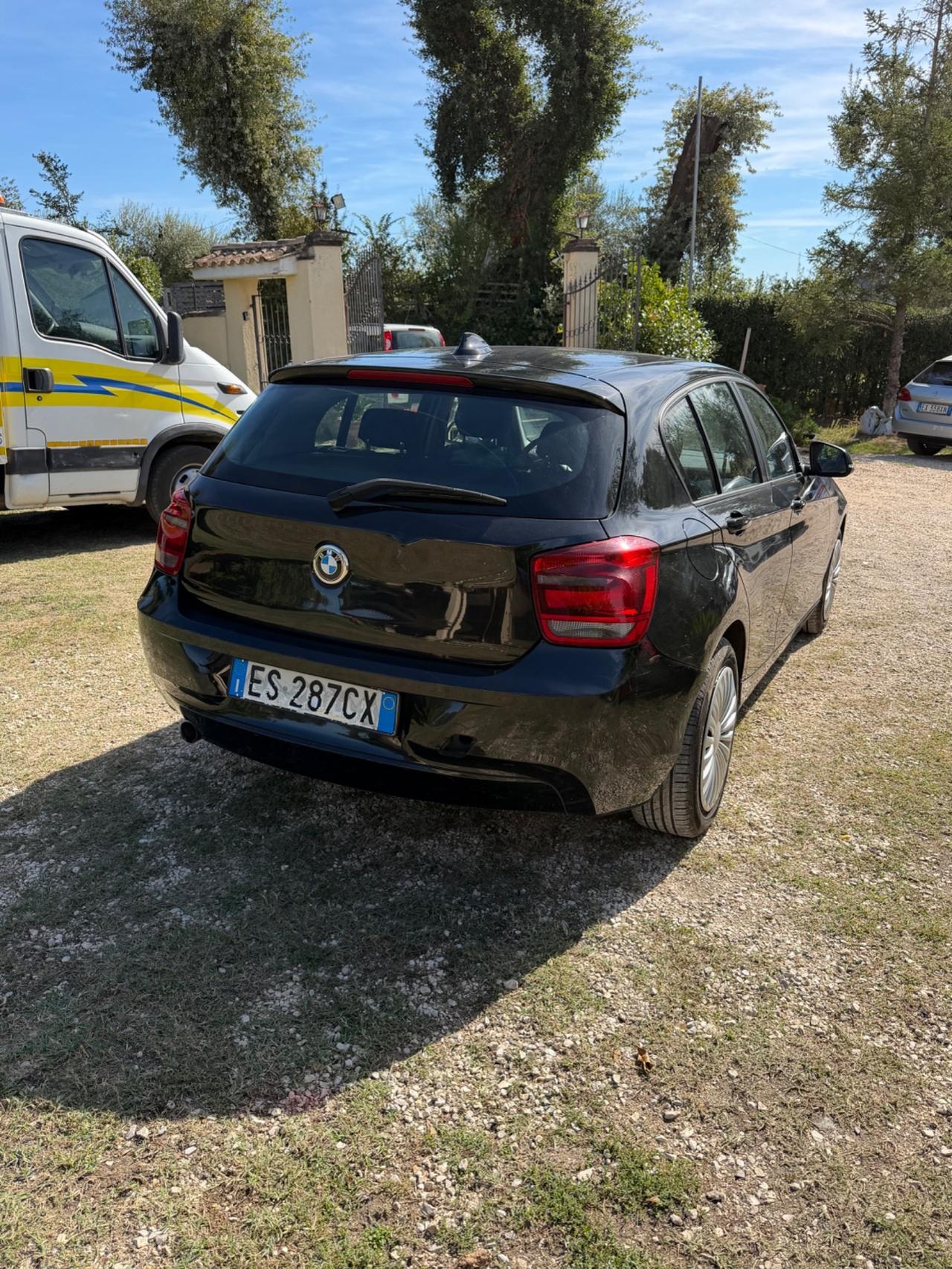 Bmw 116 116d 5p. Urban