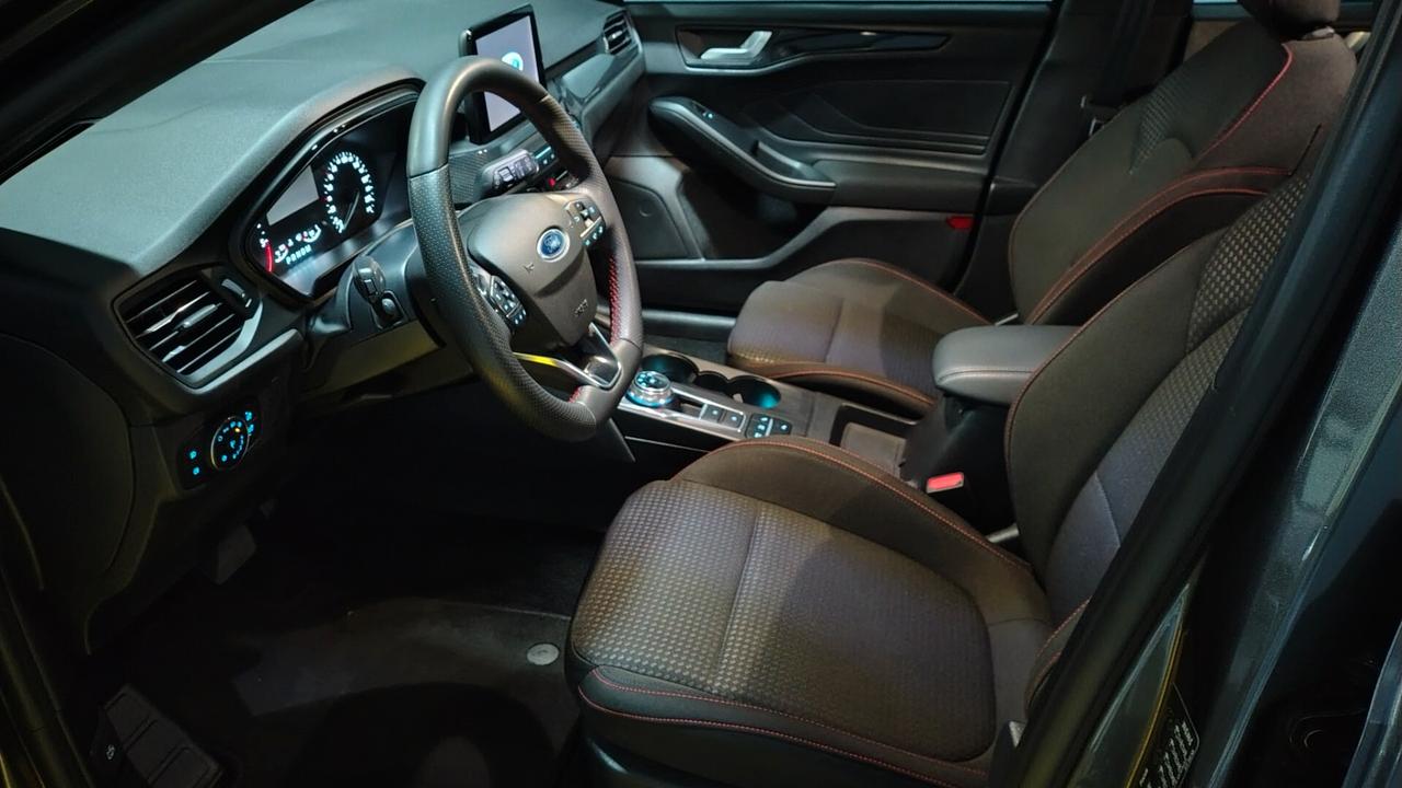 Ford Focus 1.5 EcoBlue 120 CV ST-LINE