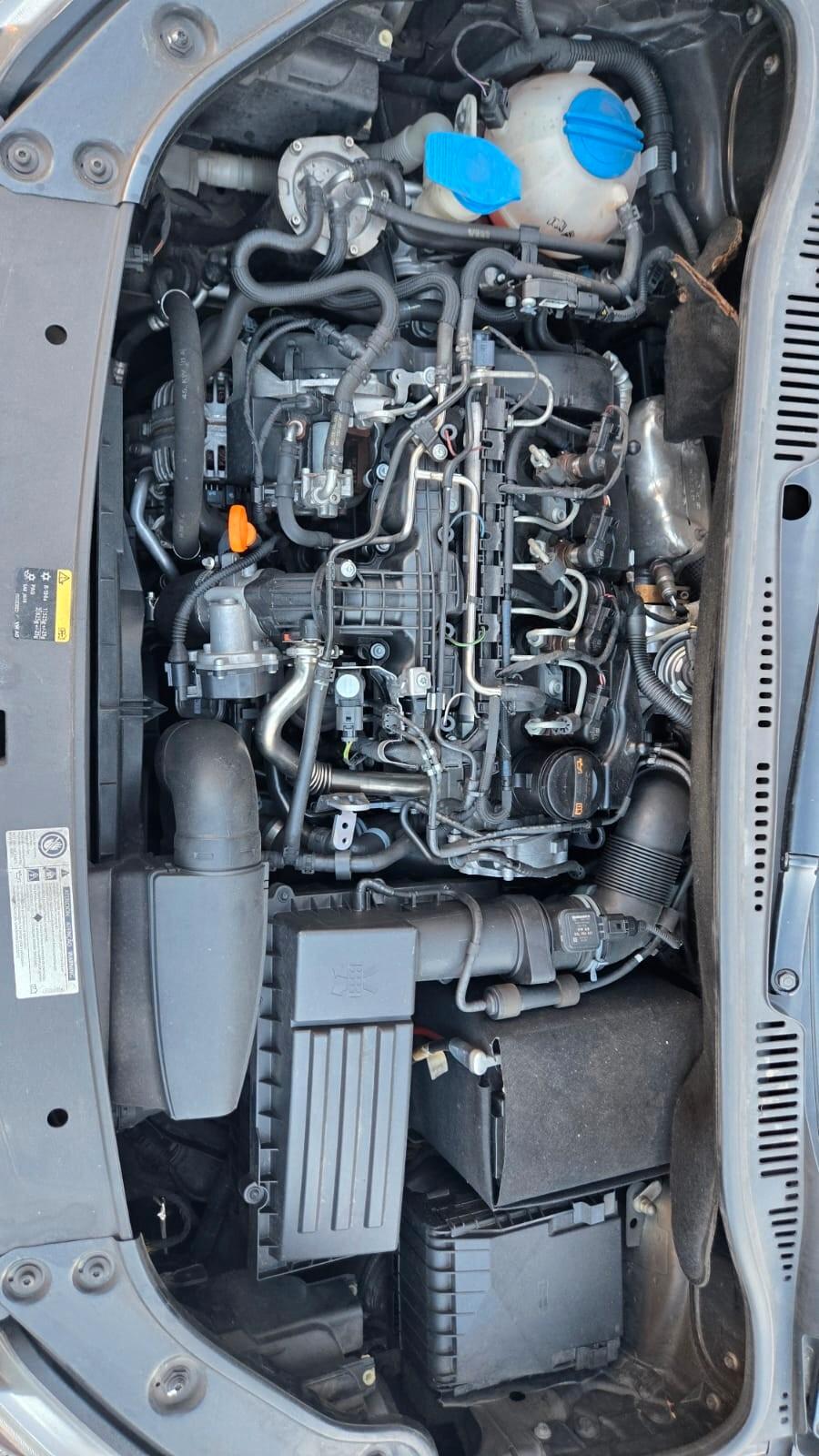 Volkswagen Caddy 7Posti Highline Maxi Neopatentati