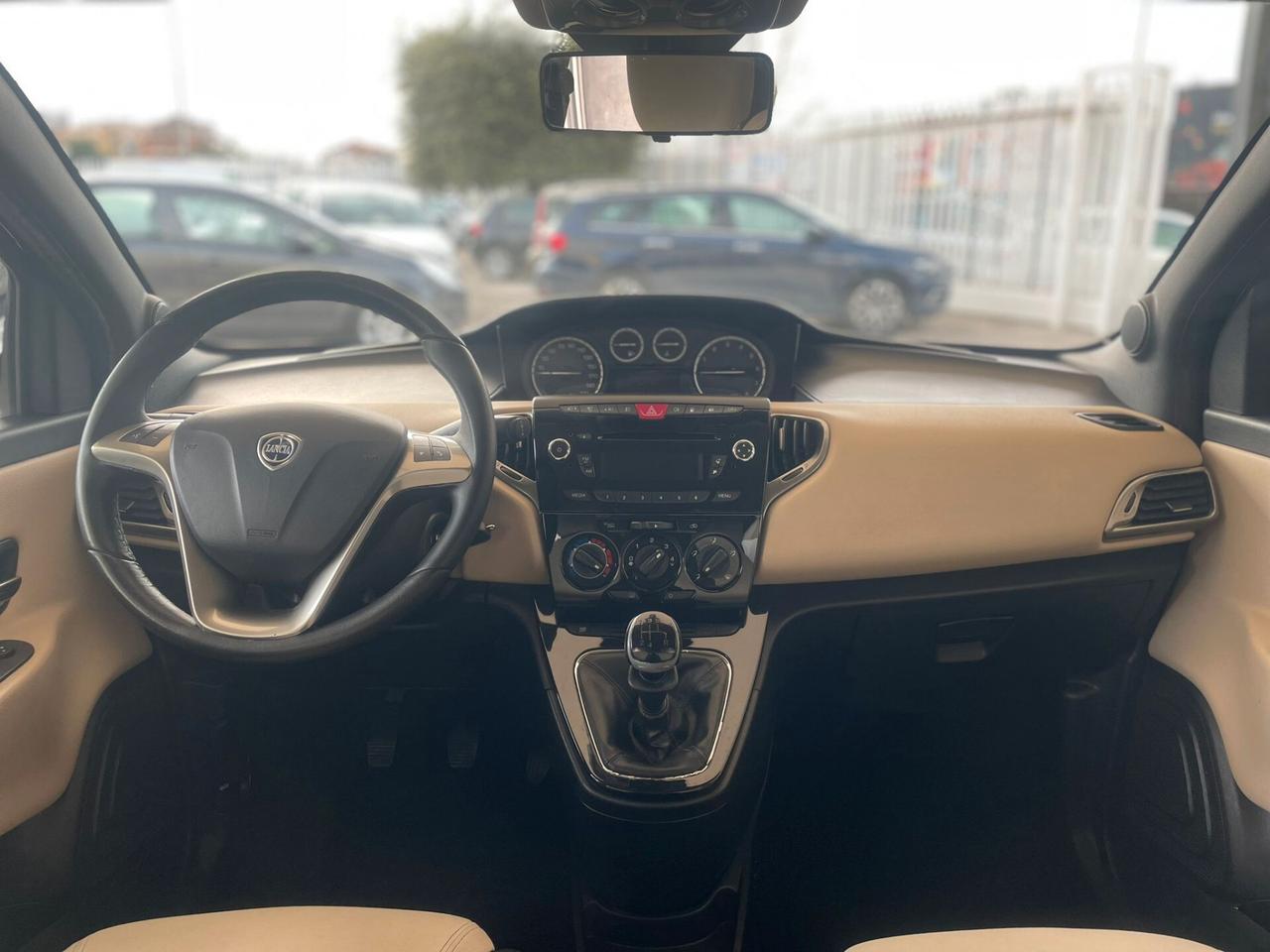 Lancia Ypsilon 0.9 TwinAir 85 CV 5 porte Metano Ecochic 30th Ann.