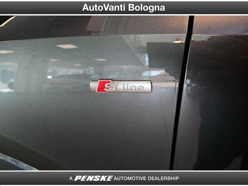Audi Q3 Q3 35 2.0 tdi Identity Black s-tronic
