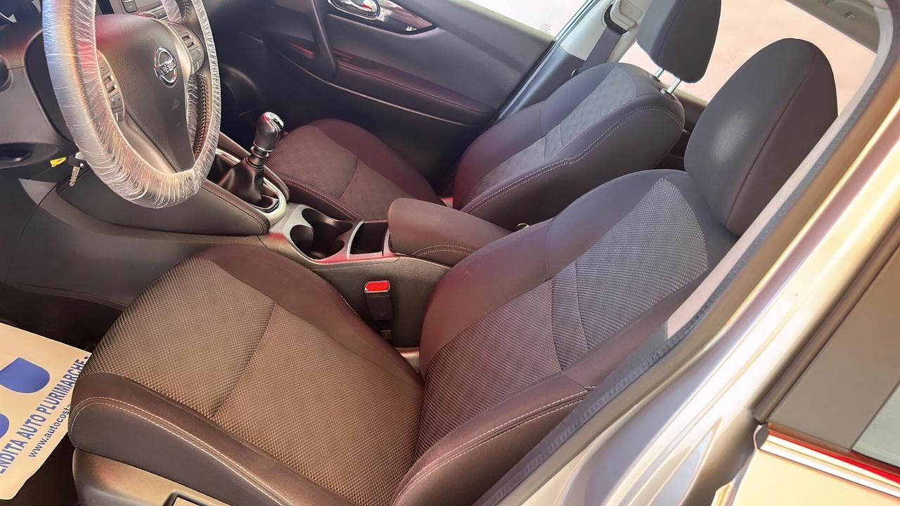 Nissan Qashqai 1.6 dCi 130cv Acenta 2015 DA VETRINA