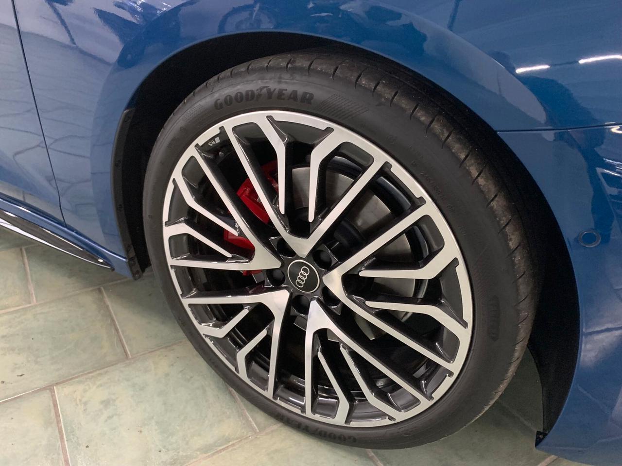 Audi A5 Avant TDI 150 kW quattro S tronic mHEV+ S Line edition