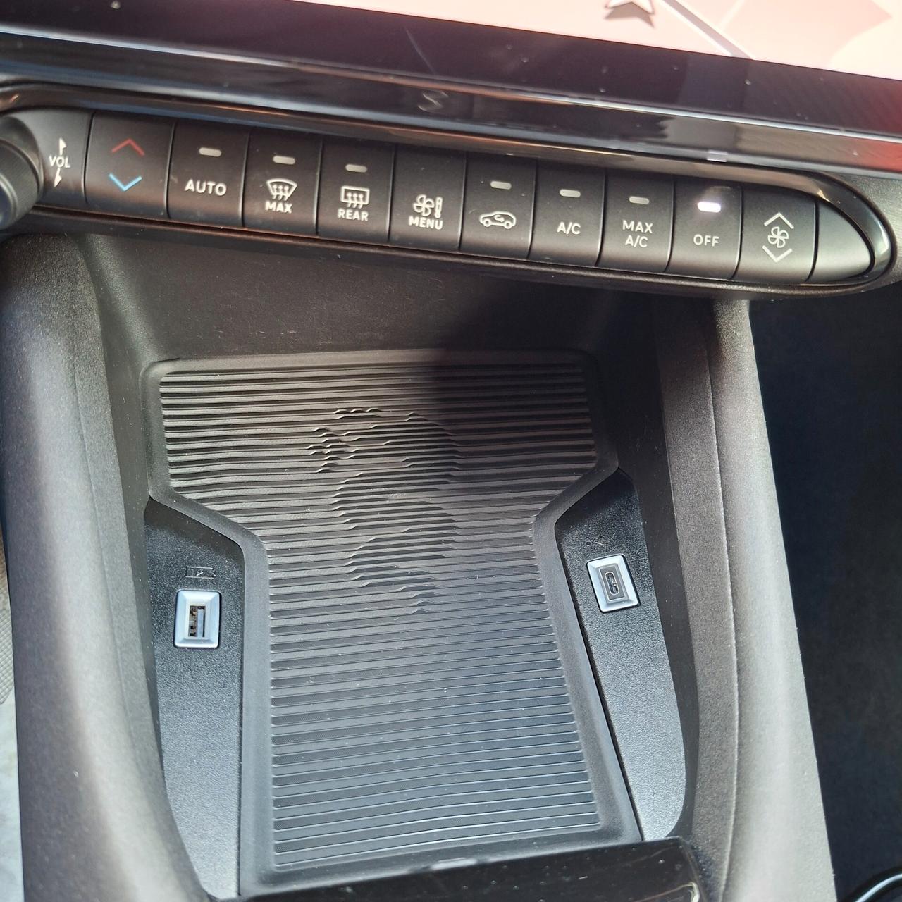 Alfa Romeo Junior 1.2 Hybrid 136cv Edct6 Speciale