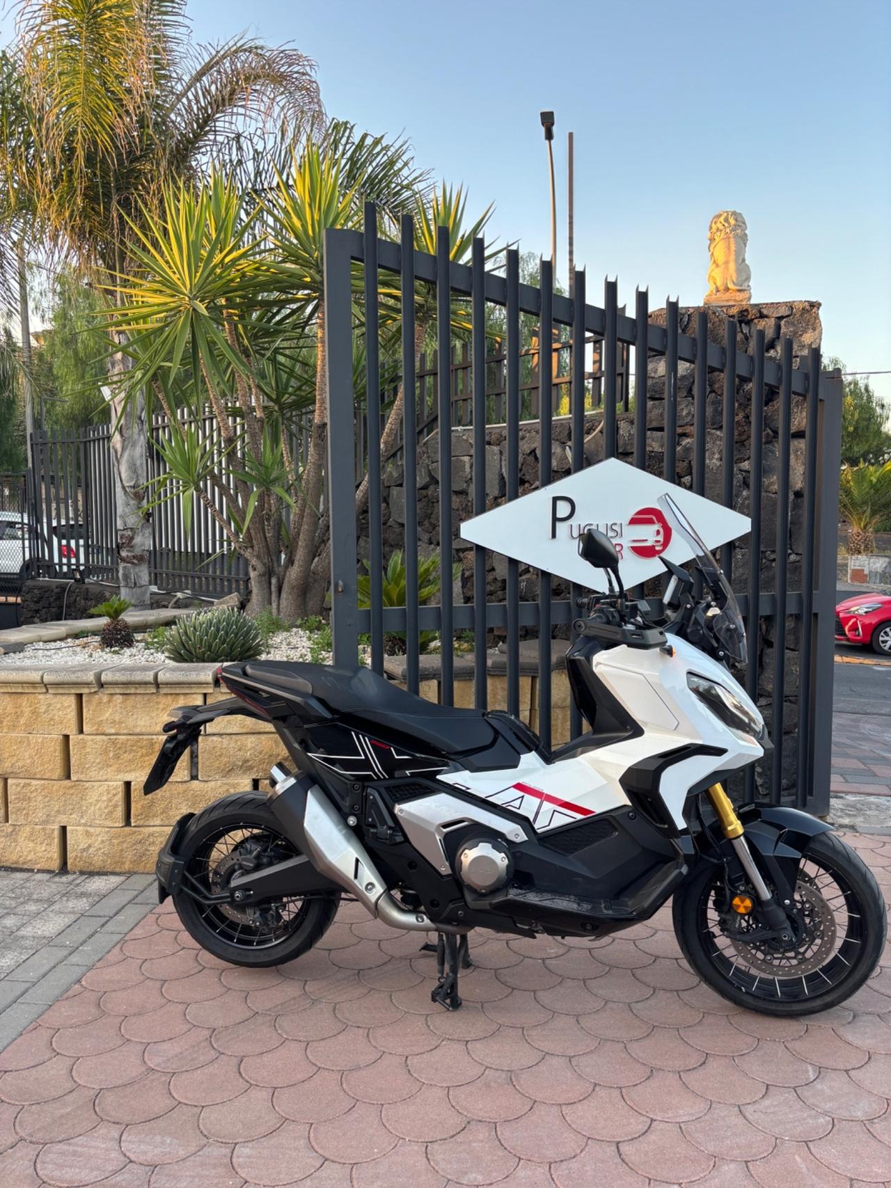 Honda X-ADV 750 2023
