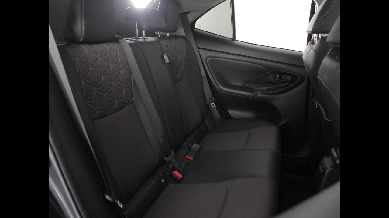TOYOTA Yaris Cross - Yaris Cross 1.5h Lounge fwd 116cv e-cvt