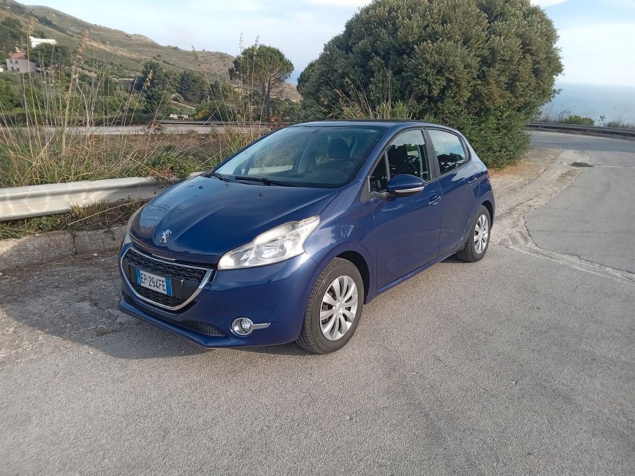 Peugeot 208 Allure