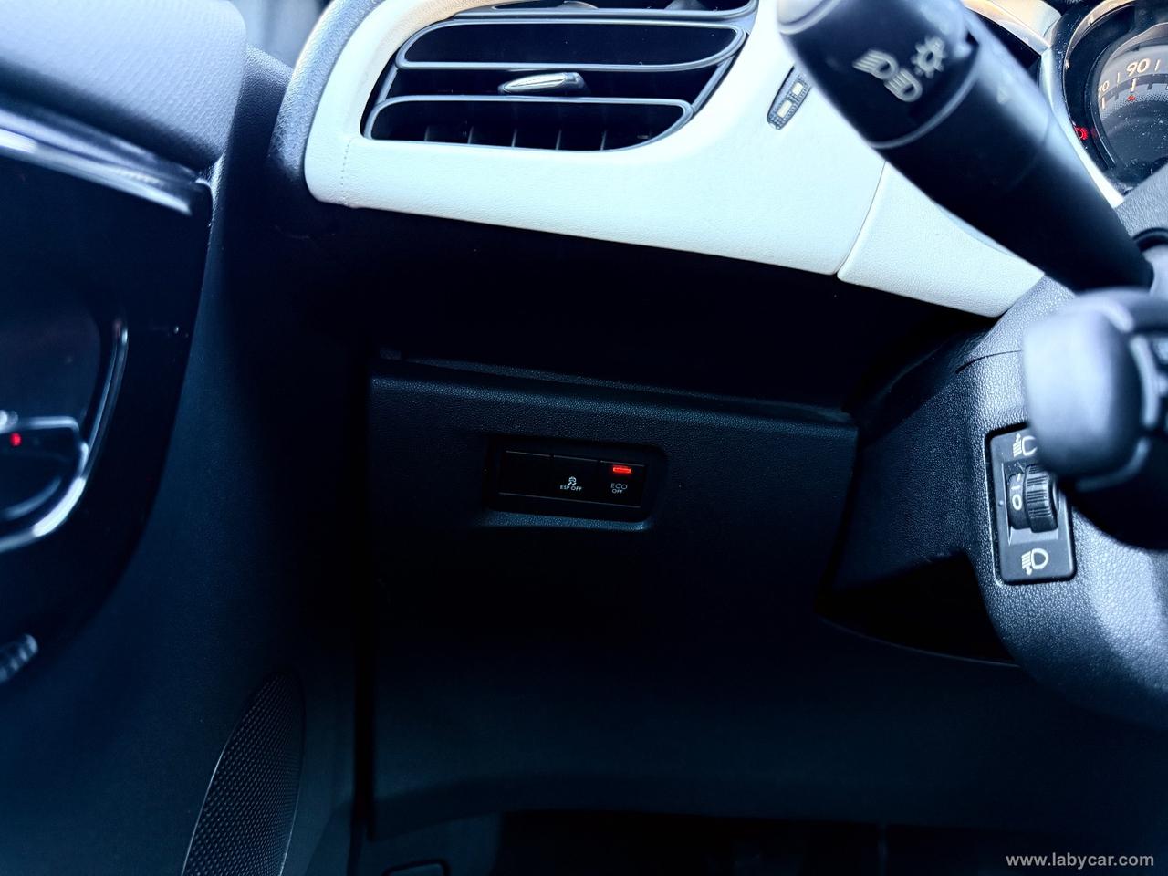 DS AUTOMOBILES DS 3 1.6 e-HDi 90 airdr. Ultra Prestige