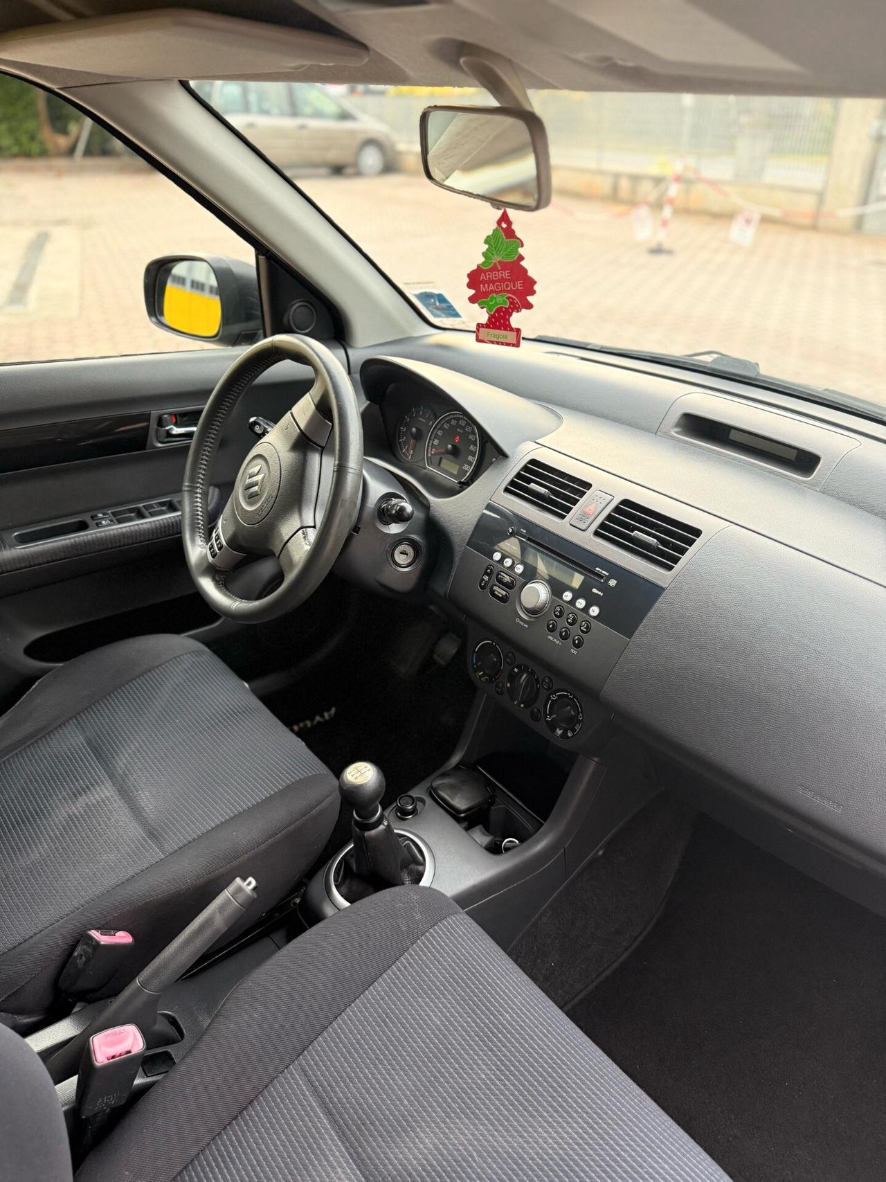 Suzuki Swift 1.3 5p. GL