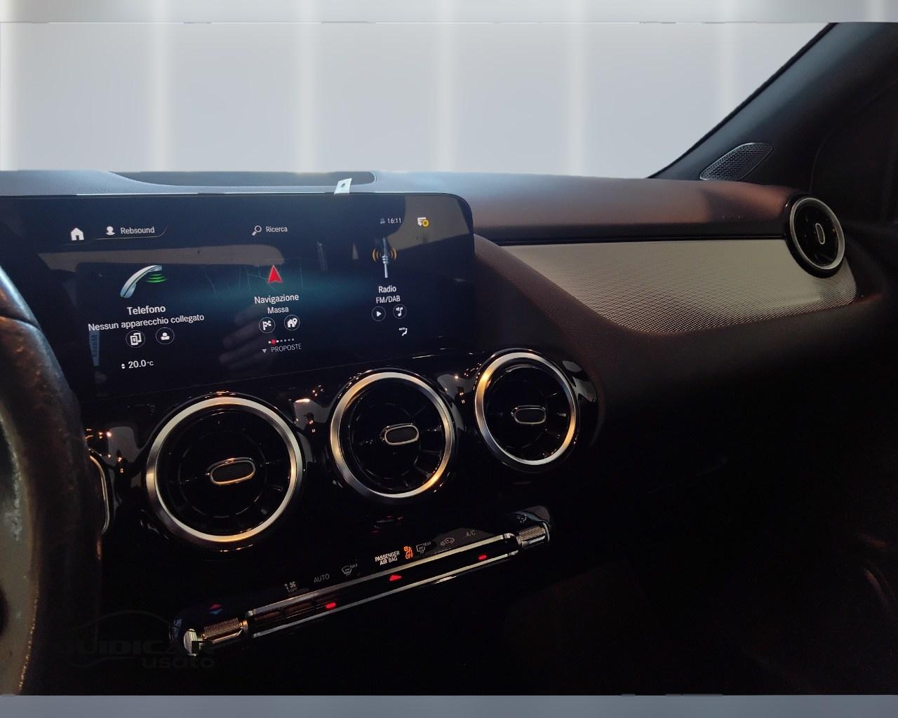 Mercedes-Benz Classe B - W247 2018 - B 180 d Sport Plus auto