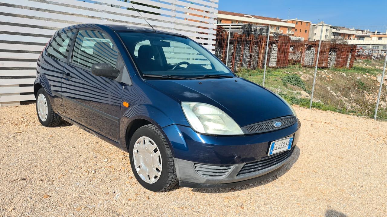 Ford Fiesta 1.2 16V 3p. Ambiente