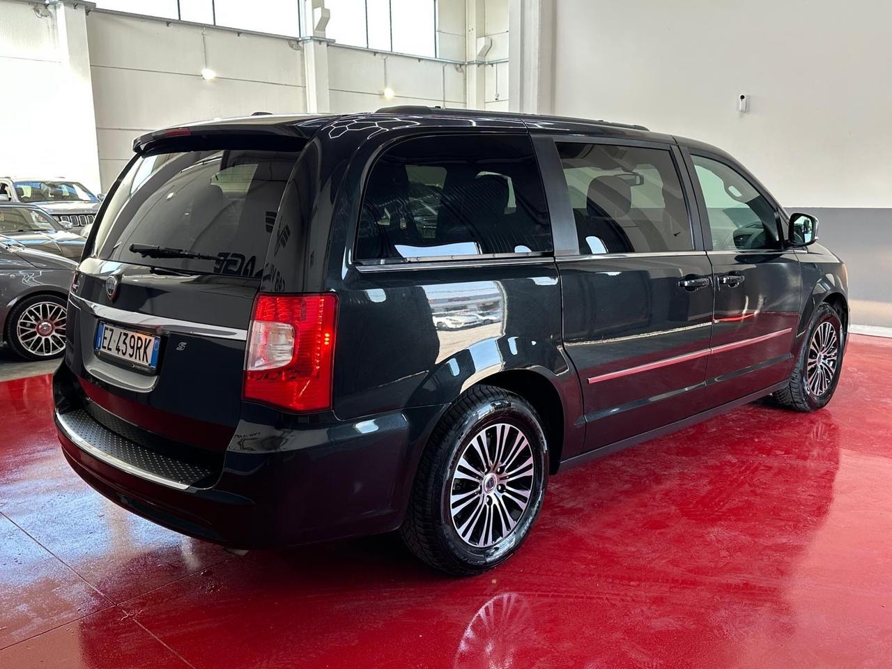 Lancia Voyager 2.8 Turbodiesel S 177 CV