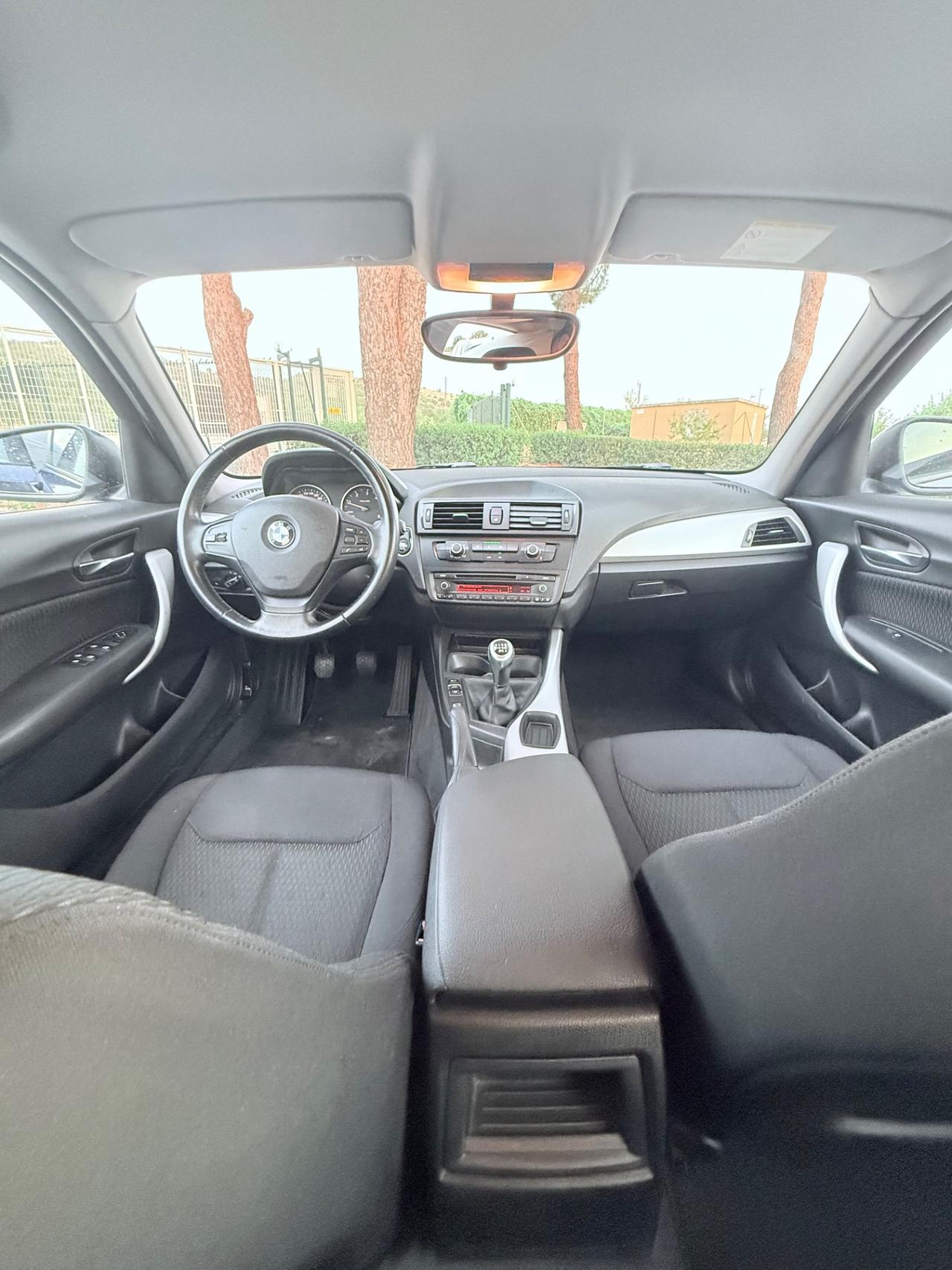Bmw 118 118d 5p. Urban