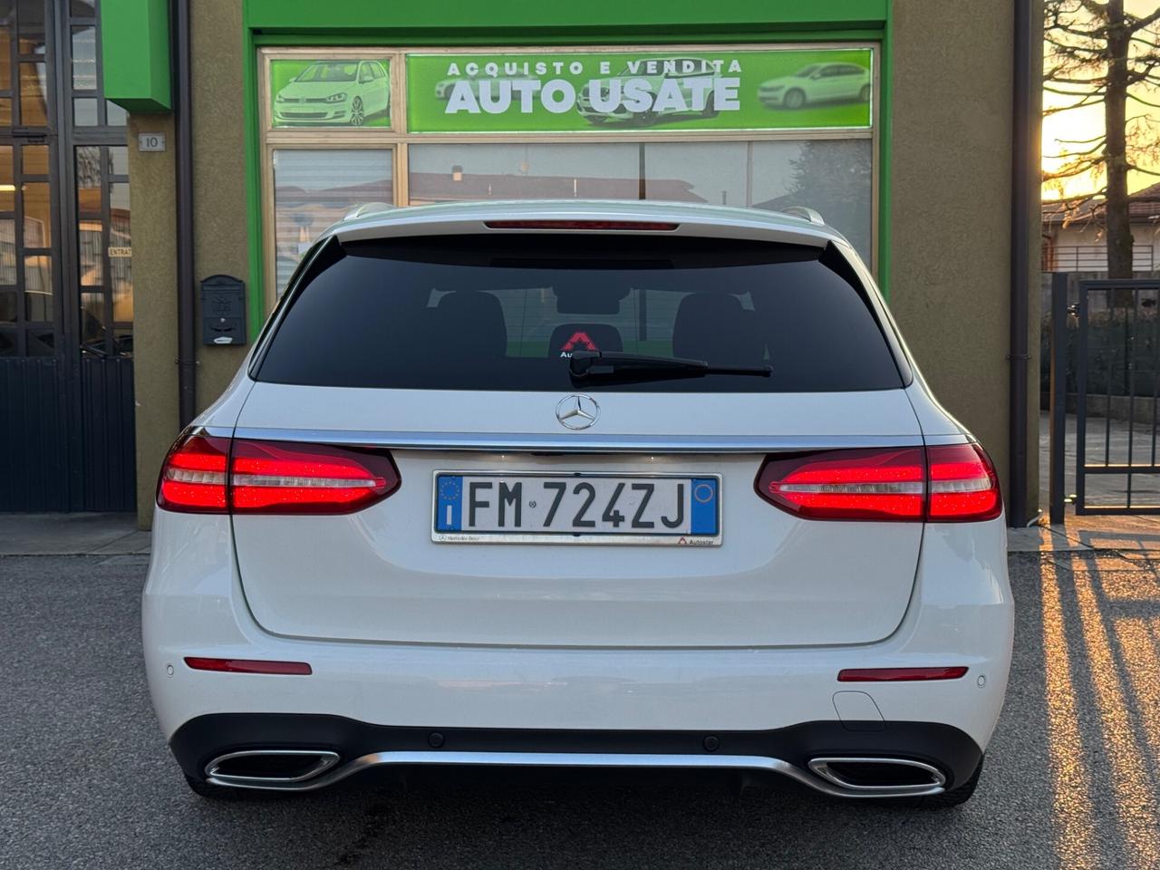 Mercedes-Benz E 350 4MATIC AIR-MATIC 258CV