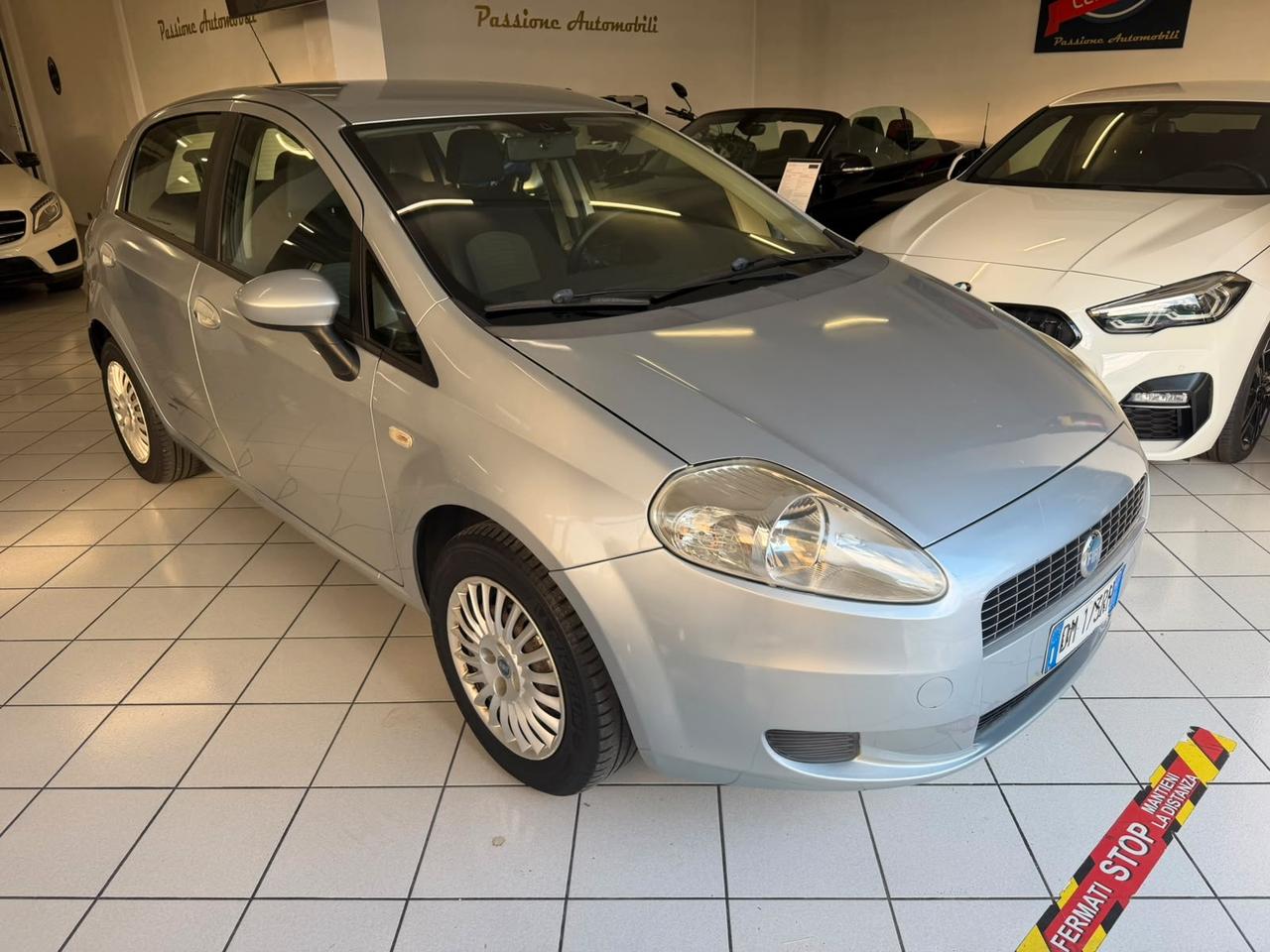 Fiat Punto 1.2 Dynamic 65cv 5p NEOPATENTATI