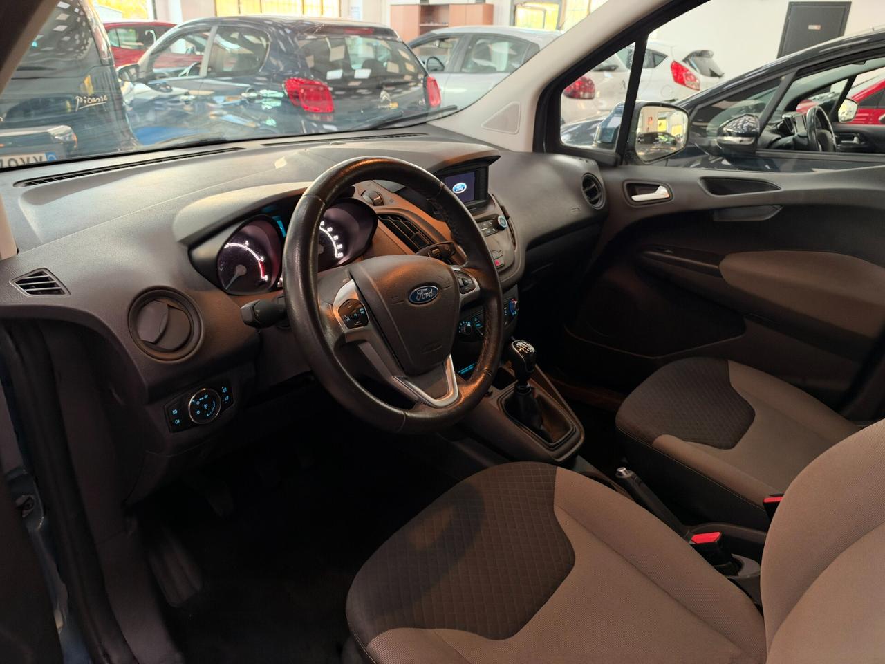 Ford Tourneo Courier 1.5 TDCI Turbo Diesel EURO 6 100 CV S&S Plus
