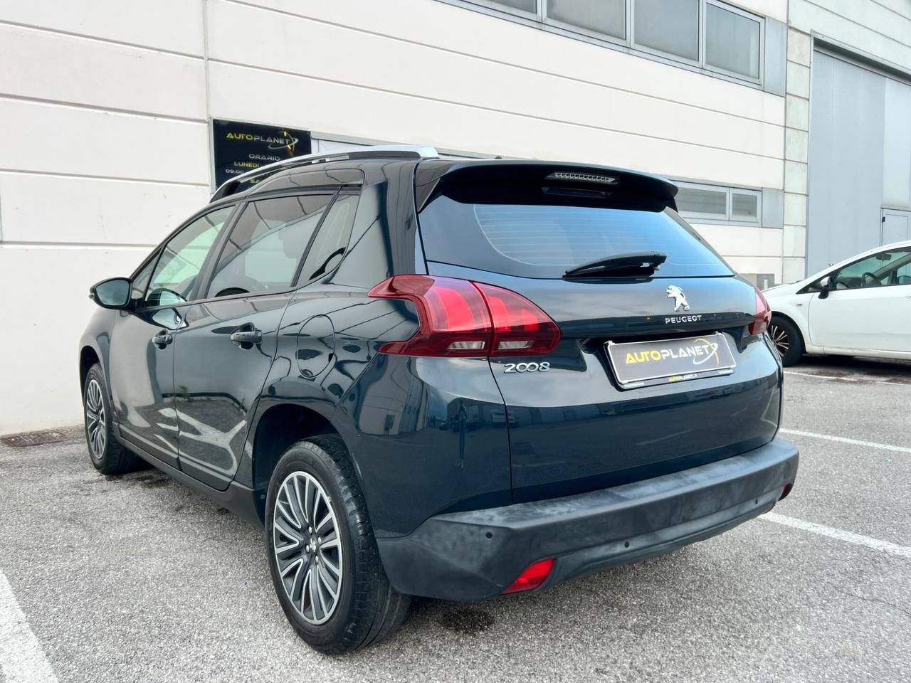 Peugeot 2008 PureTech 82 S&S Allure