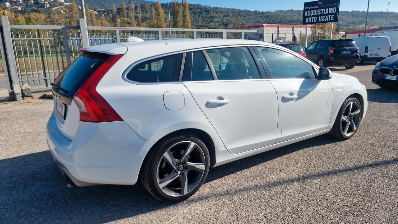 Volvo V60 D3 Geartronic Momentum